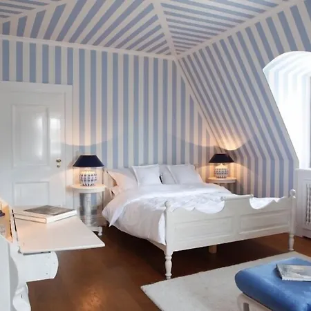 Hotel Schloss Gartrop 4*